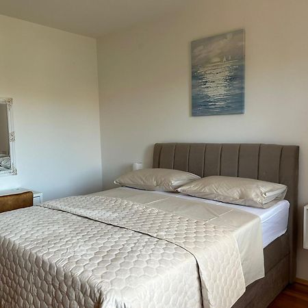 יזרה Apartman Marita מראה חיצוני תמונה