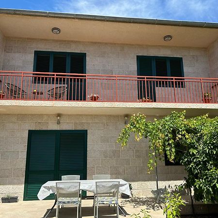 יזרה Apartman Marita מראה חיצוני תמונה