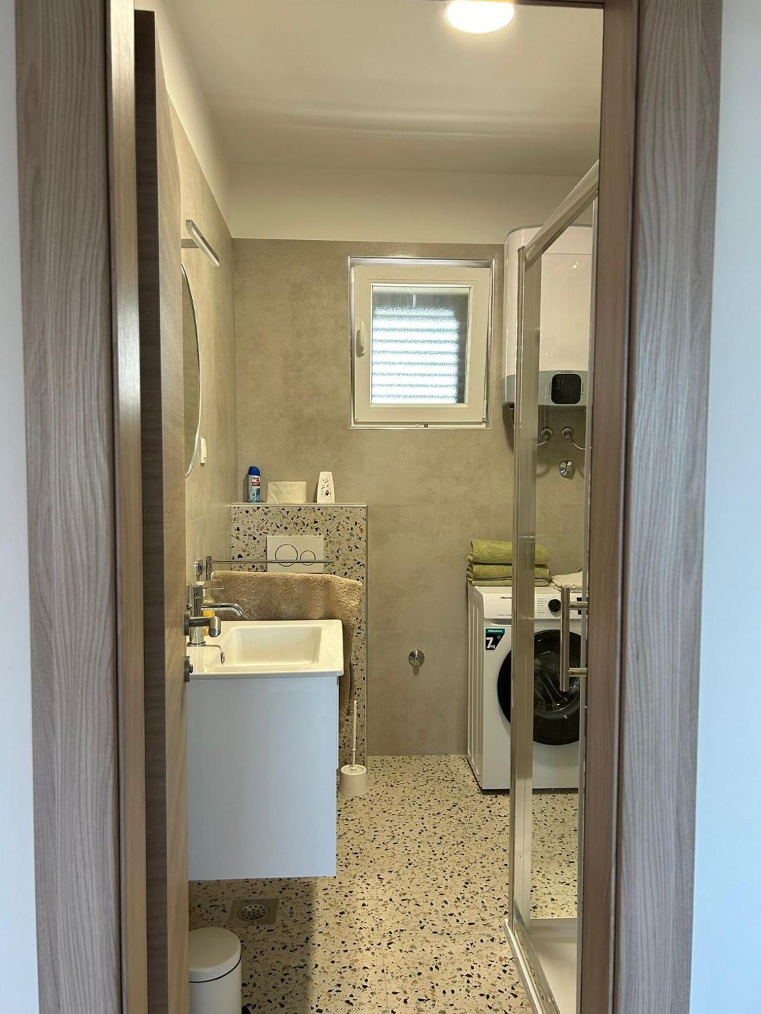 יזרה Apartman Marita מראה חיצוני תמונה